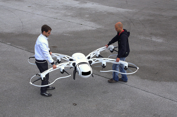 airnamics_R5_UAV_08-600x397.jpg